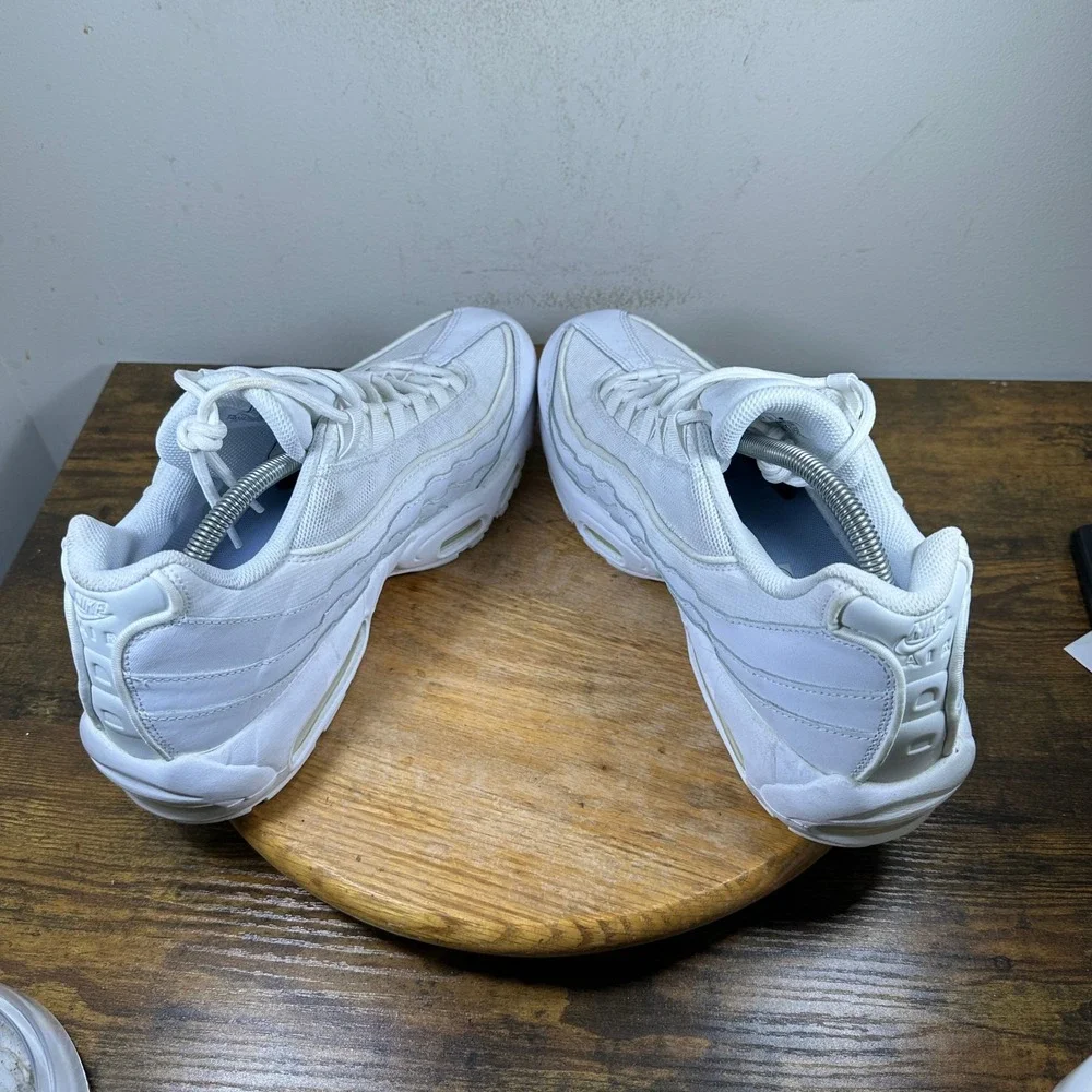 Nike Air Max 95 Triple White Running Shoes CT1268-100 Men's Size 12 Sneakers - Picture 5 of 8